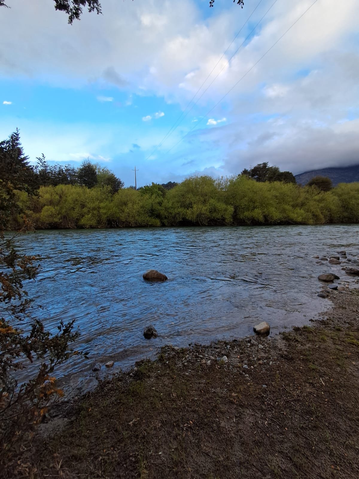 Acceso al Río desde el Camping